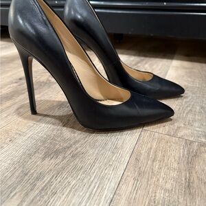 Elegant Black Stiletto Heels